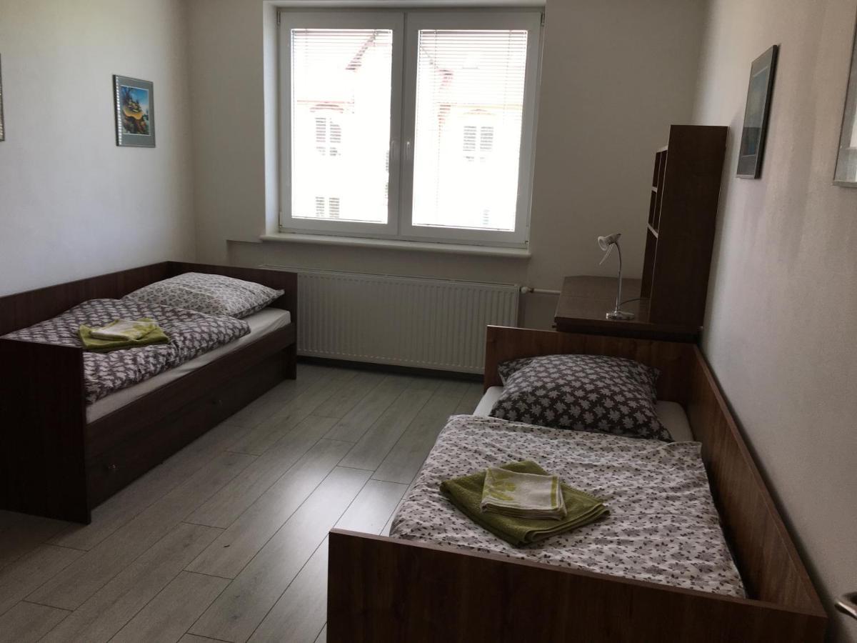 Apartman Krasna Vyhlidka Dolni Benesov Exteriör bild