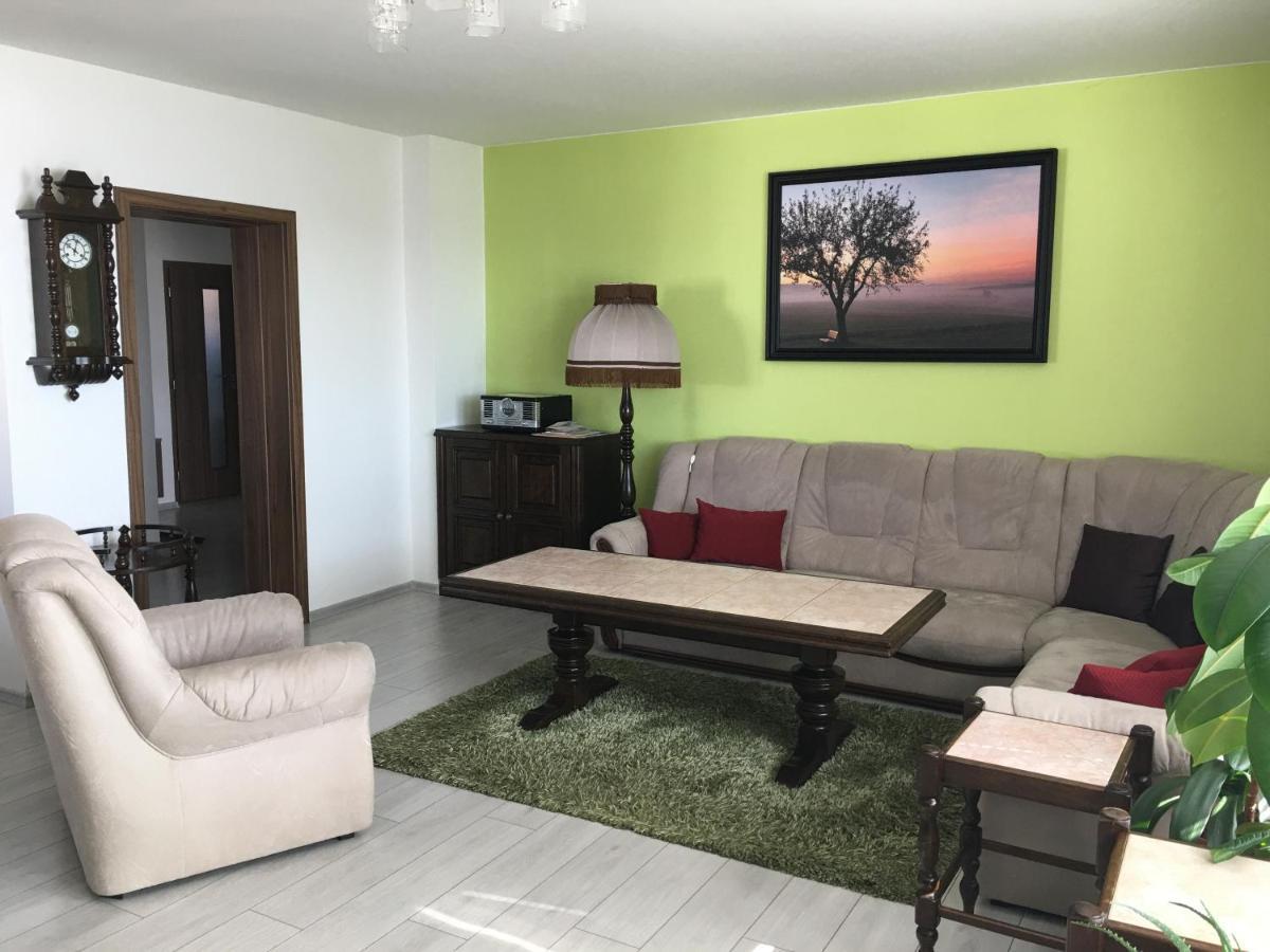 Apartman Krasna Vyhlidka Dolni Benesov Exteriör bild