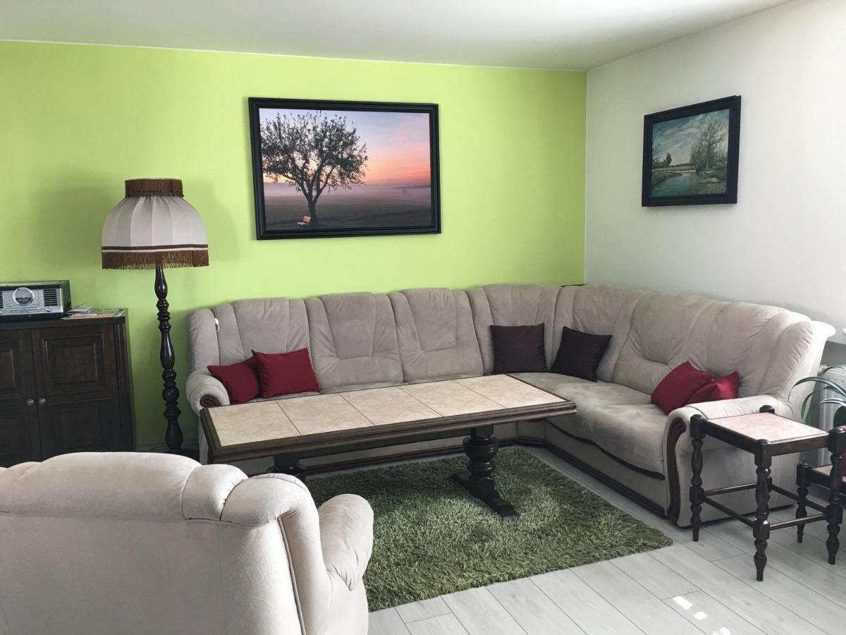 Apartman Krasna Vyhlidka Dolni Benesov Exteriör bild
